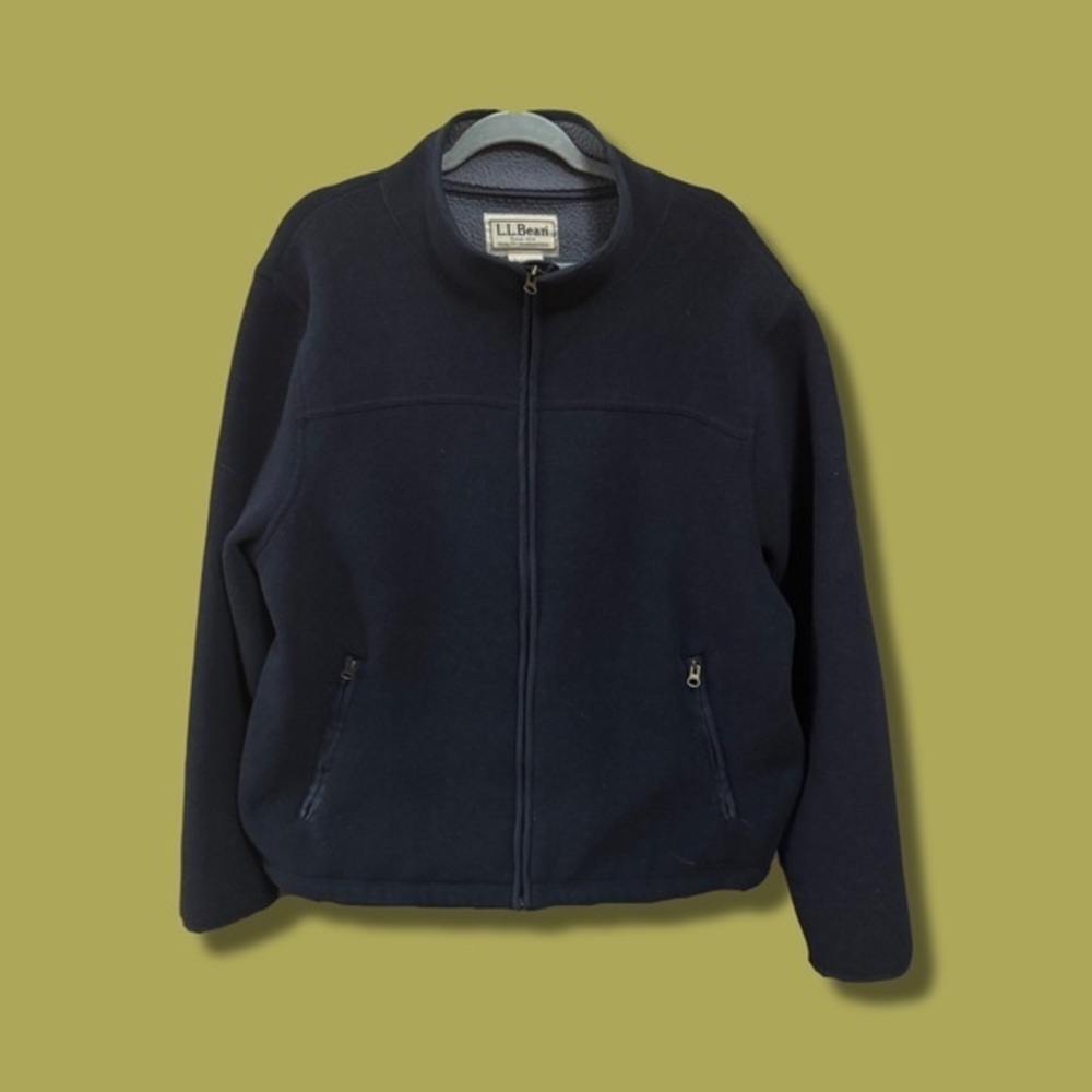Vintage L.L. Bean Zip Up W/ Pockets (XL)